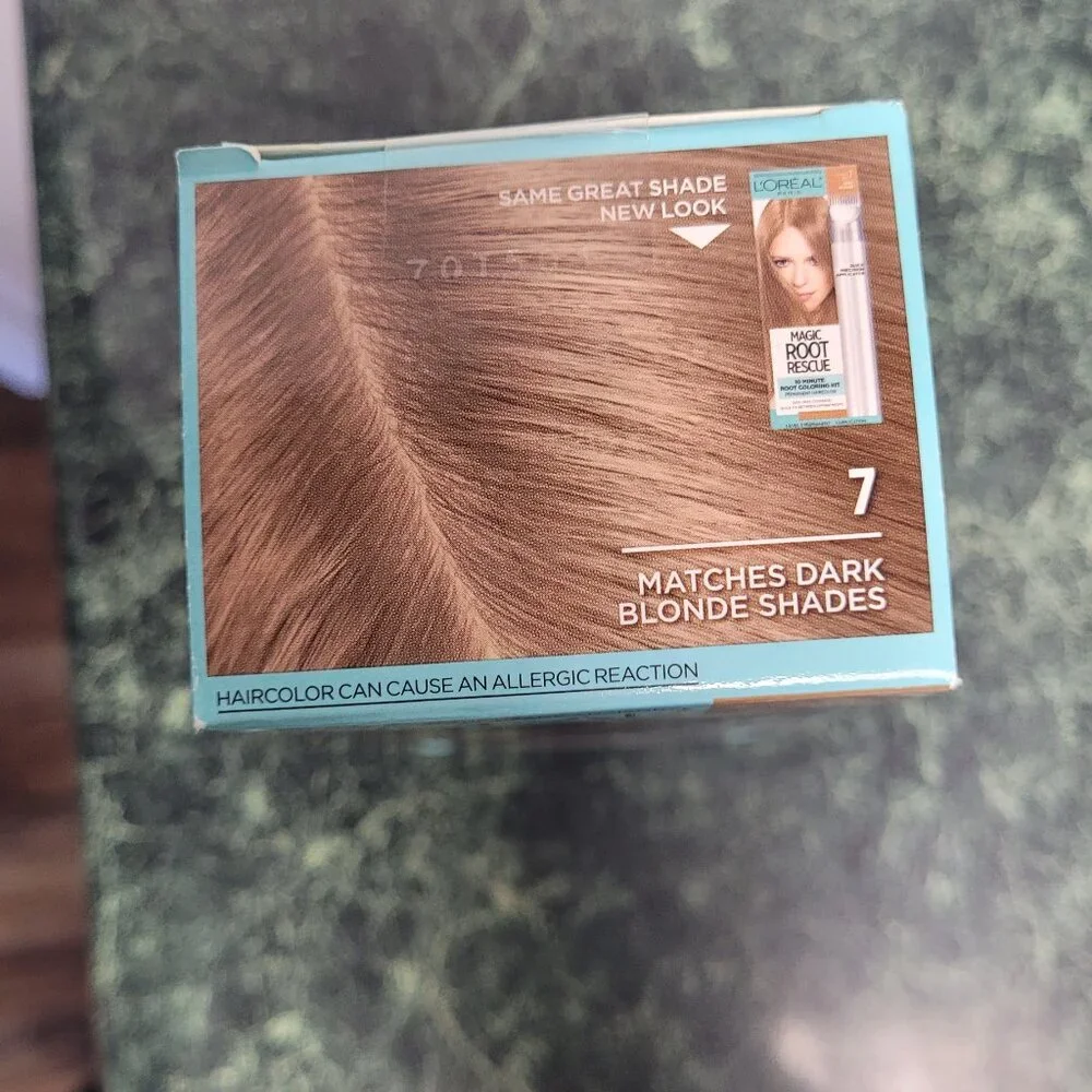L'Oreal Magic Root Rescue Hair Color Dark Blonde 7 NWOT